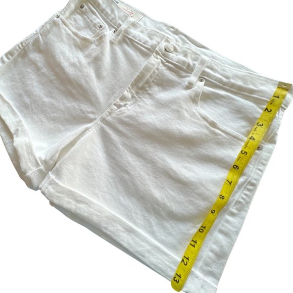 🌸4/$50🌸 NWOT Gap 5" Mid Rise Denim Shorts with Washwell - Picture 13 of 16